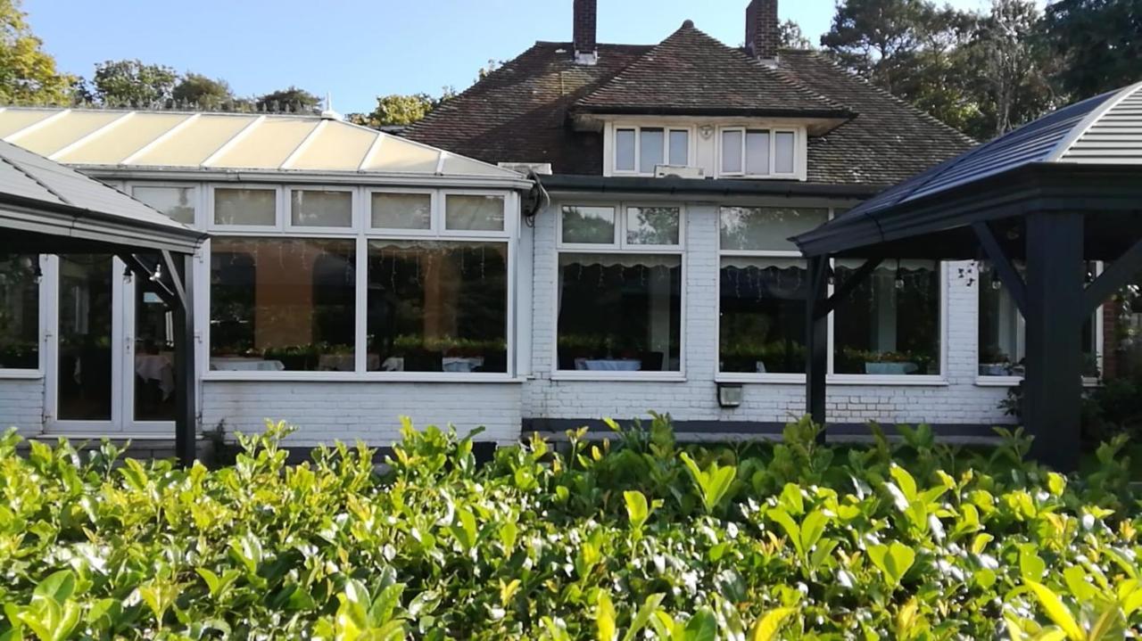 Many Worlds Meet - Eurostar, Wimbledon 30 Mins, Central London, Gatwick 15 Mins - Spacious, Sleeps Up To 16 Plus Cot - Free Wifi, Parking - Next To Lloyd Park, Great For Families, Walkers, Relocators - Ideal For Contractors Кройдон Экстерьер фото